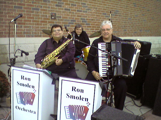 Whole Food Store Ggrand Opening  Northbrook, Illinois - 2007